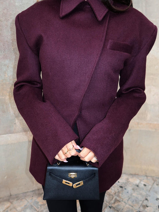 Blazer bordeaux à croisé – Élégance et caractère