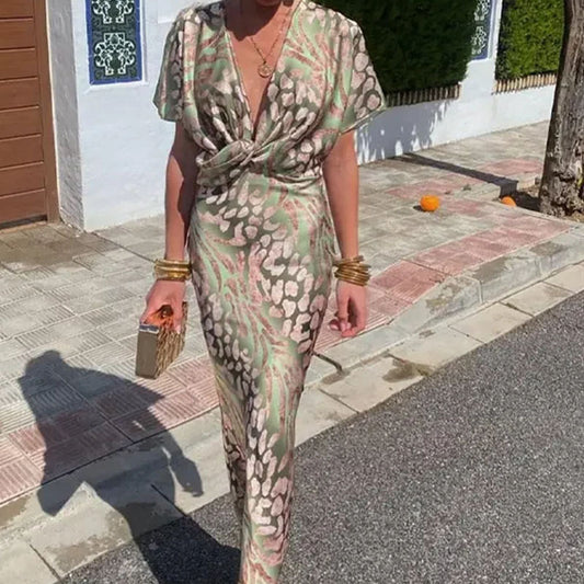 Mini robe col V torsadée – Imprimée, taille mi-haute, style sexy