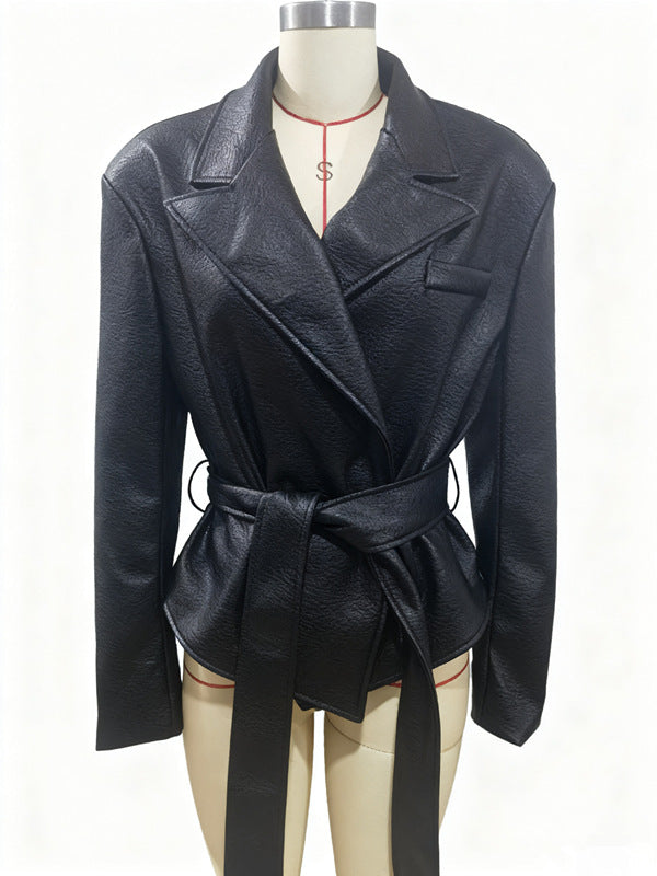 Blouson cuir femme – Style biker avec détails à lanières, look cool