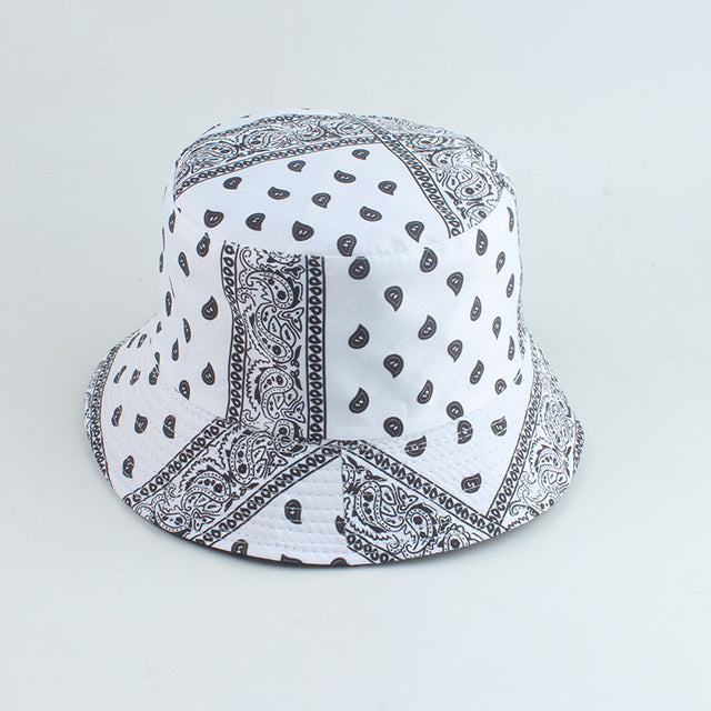 Chapeau Bob Imprimé Réversible – Colorful Triangle