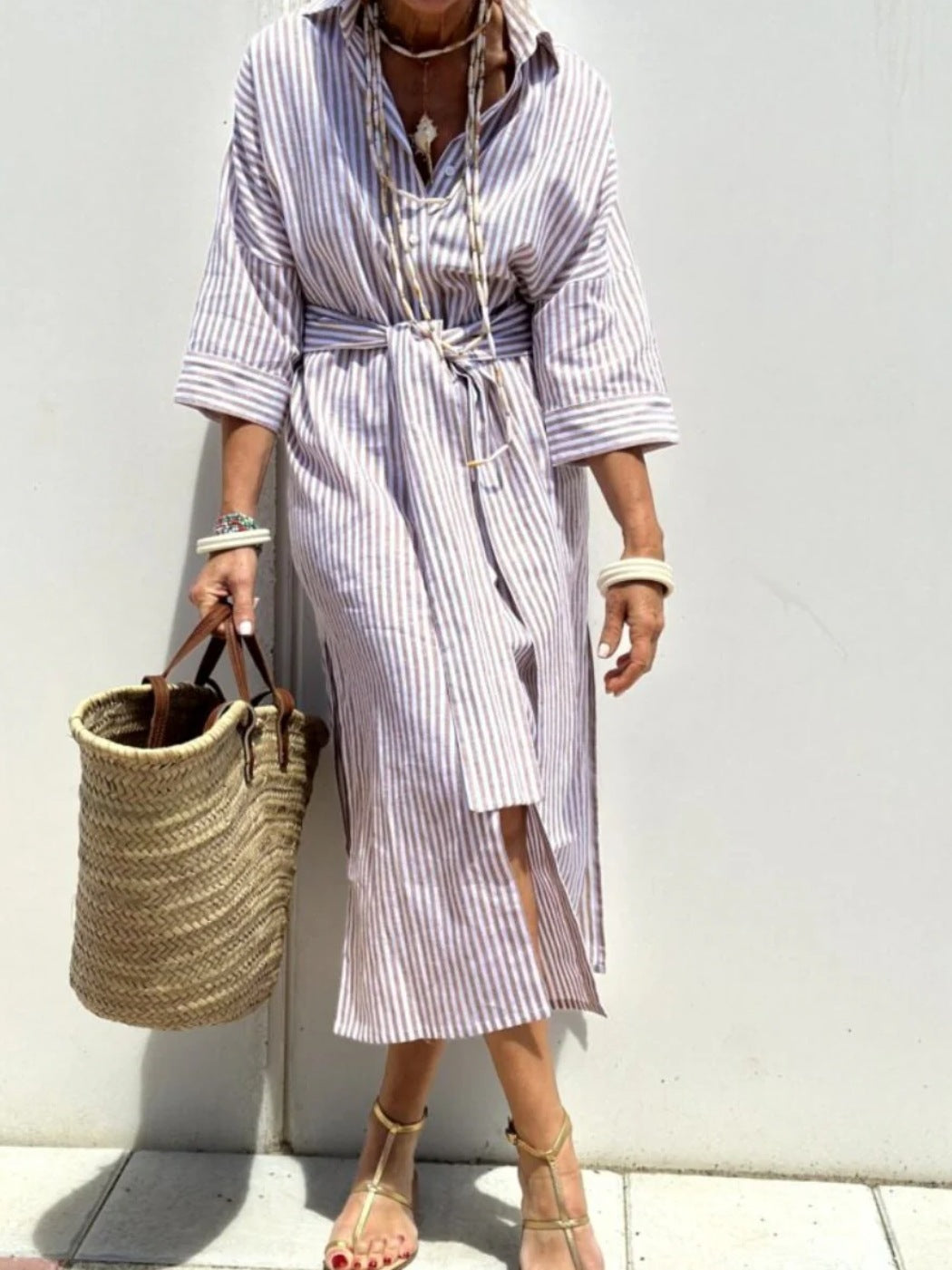 Robe chemise à rayures avec ceinture – Manches mi-longues, revers, boutonnage